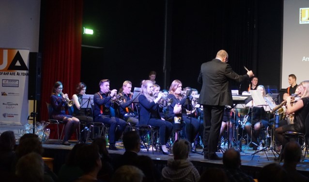 JA! tijdens het premièreconcert van 'Elementa'.