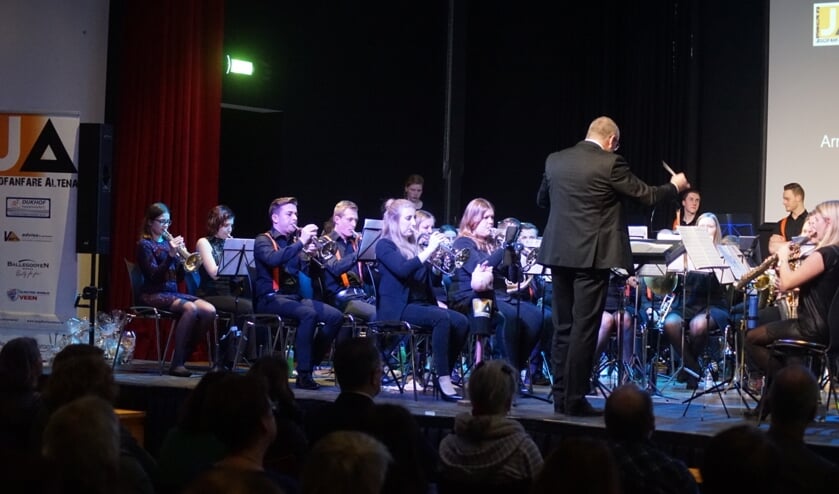 JA! tijdens het premièreconcert van 'Elementa'.