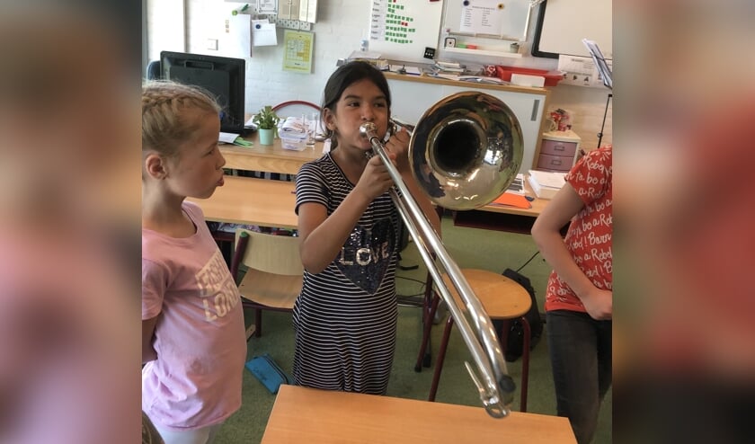 • Ook op De Toermalijn kregen kinderen een proefles.
