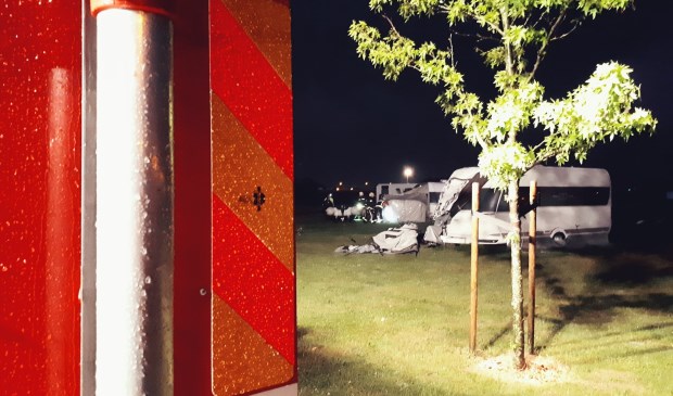 • De brandweer van Schoonhoven rukte uit om hulp te verlenen aan gasten van camping 't Wilgerak.