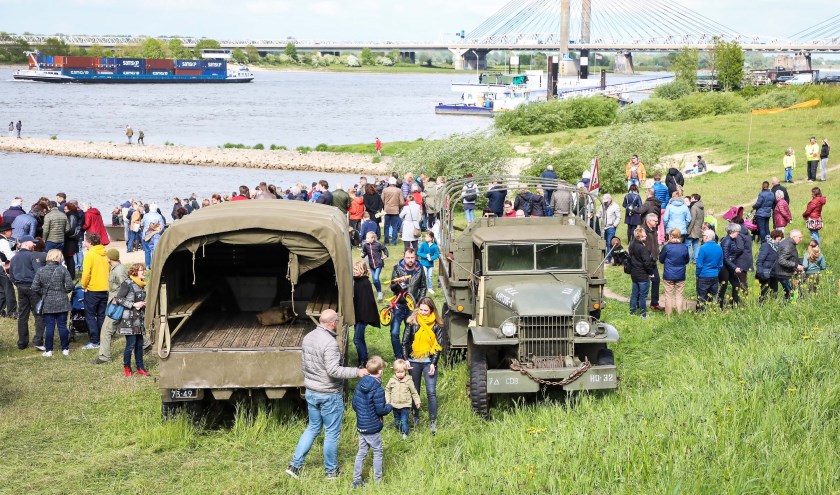 • Ook dit jaar was er veel belangstelling voor Tour de Waal op 5 mei.