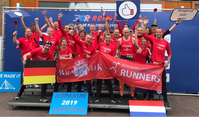 • Ontlading na de finish van de Brandwijk Bommelerwaard Runners.