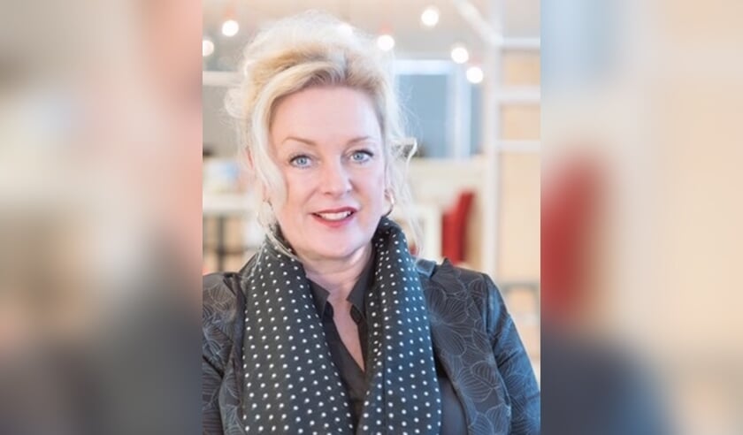 • Liesbeth Groeneveld.