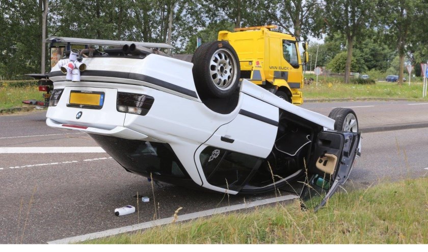 • De blikjes achter de auto brachten dit keer geen geluk.