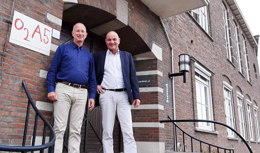 1 Bert van der Lee (rechts) en Jan Vermeulen.