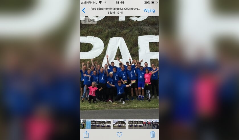 • Roparunteam Zonder Naam tijdens de start.