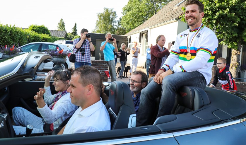 Huldiging Wereldkampioen Twan van Gendt