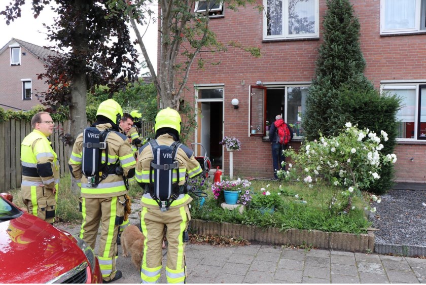 • De keukenbrand was snel geblust.