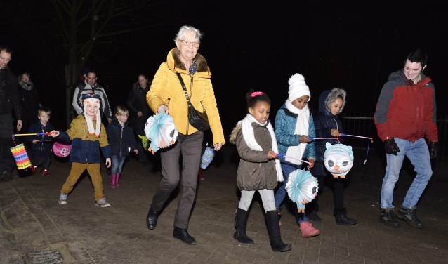 De lampionnenoptocht vorig jaar | Fotonummer: 123709
