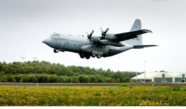 Tactische Nadering C-130 | Fotonummer: ce8c17
