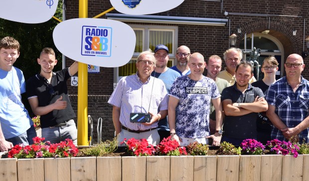 Het team van Radio S&B | Fotonummer: 40a41d