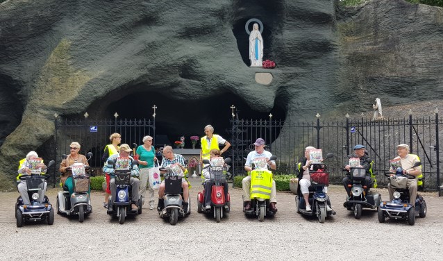 Scoot on Route- Son en Breugel bij Lourdesgrot Mariahout met Brabeau | Fotonummer: e97010