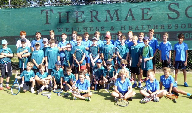 Alle deelnemers genoten van een mooie tennisdag | Fotonummer: a6db41