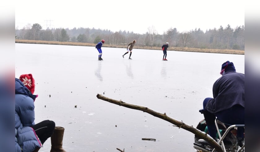 Schaatsen op het Oud Meer in Son en Breugel | Fotonummer: 499c4b