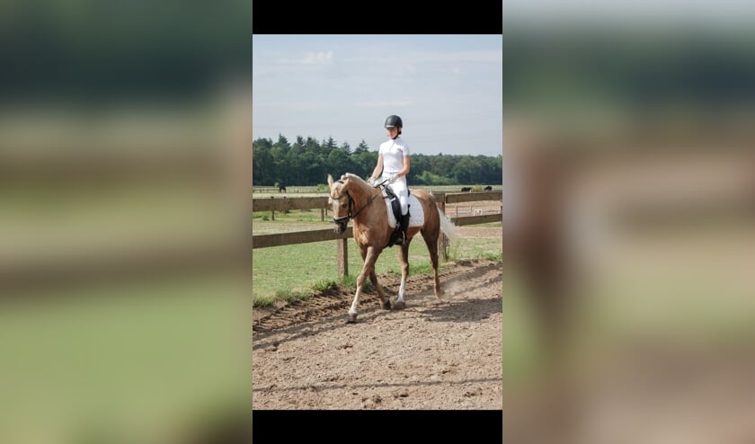 Debbie Kusters met Wouzicht's Levi | Fotonummer: 2b193f
