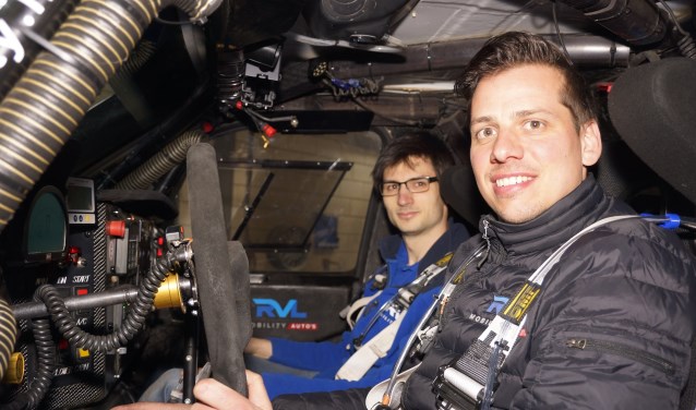 Navigator Erik Lemmen (l) en coureur Ronald van Loon (r) | Fotonummer: 6d83c3