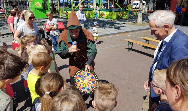 Wethouder Boersma rechts op de foto | Fotonummer: ad620d