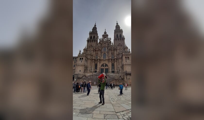 Rini bij zijn aankomst in Santiago de Compostella | Fotonummer: 7805ec