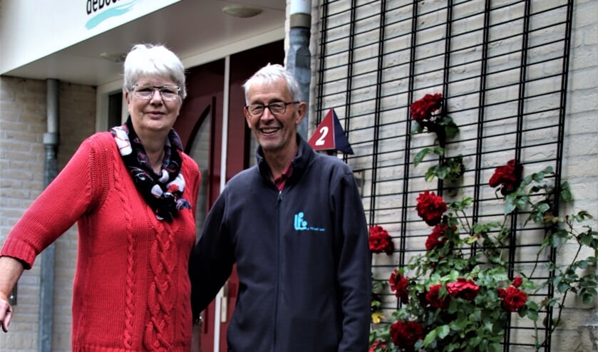 (l) Trudy Netto (secretaris ‘De Boerderij’) en Herman Everard (r) | Fotonummer: 22f282