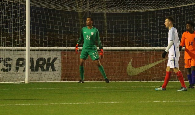 Kilian Nikiema van talentvol linksbuiten bij Voorschoten '97, via ADO Den Haag naar keeper in Oranje onder 15. Foto: Mevrouw Rietdijk
