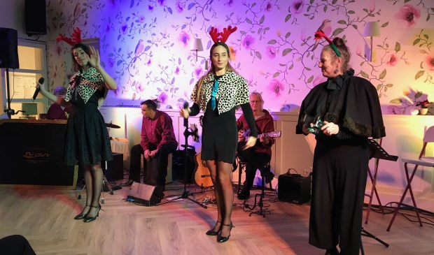 Muziektheater Briza imponeerde met het kerstprogramma. Foto: De Toonzetter