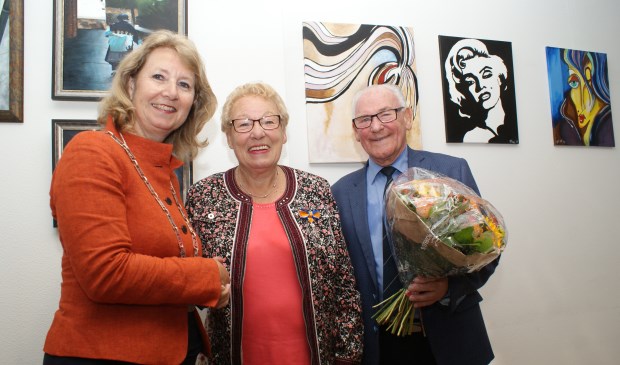 Koninklijke waardering voor mevrouw Winkelman. Foto's: VSK