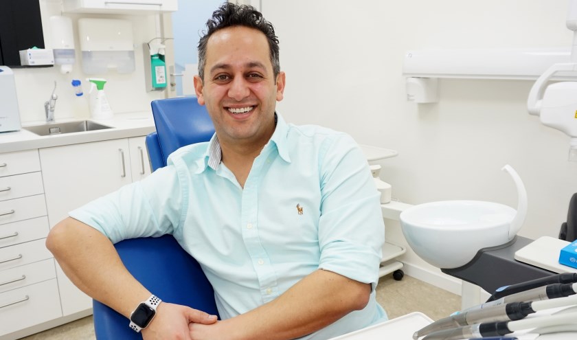 OVV-bestuurslid Reza Farsi, initiatiefnemer van de samenwerking tussen alle zorgdisciplines in Voorschoten hoopt op een grote opkomst op 23 april. (Foto: Vsk)