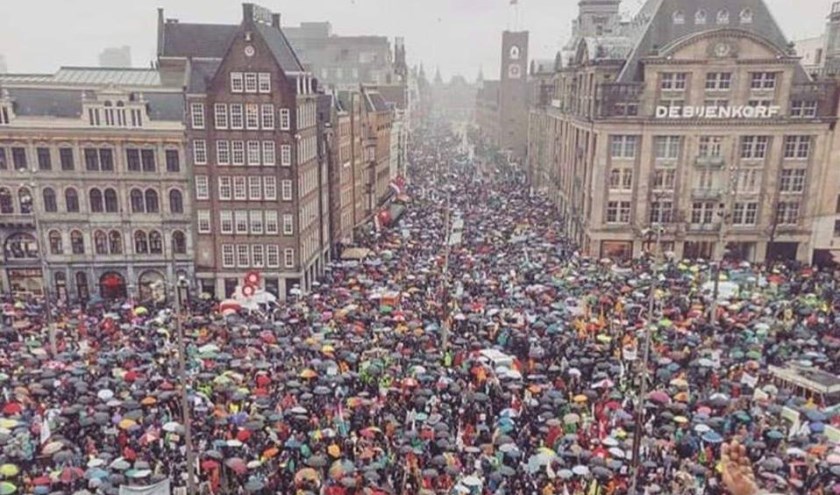 GroenLinks Voorschoten liep mee in de klimaatmars. Foto: GL