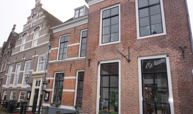 Het Ambachts- en Baljuwhuis mag verkocht worden, volgens het college. Foto: VSK