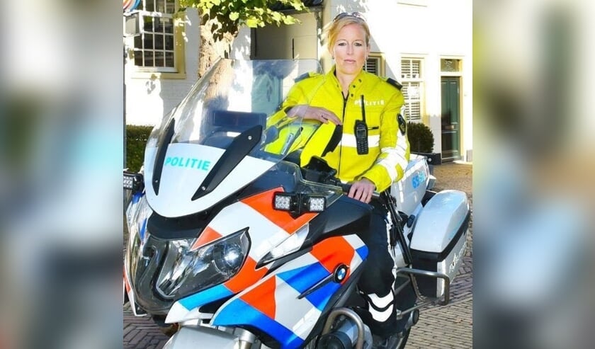 Wijkagente Mirjam van der Zee. Foto: René Zoetemelk