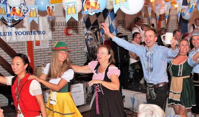 De Lionsclub Voorburg organiseerde voor de eerste keer het 'Oktoberfest' (foto: pr Lions Voorburg).