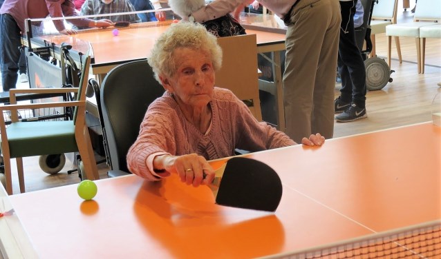 Iedereen kon een balletje slaan om mensen te enthousiasmeren voor de sport (foto: WZH).