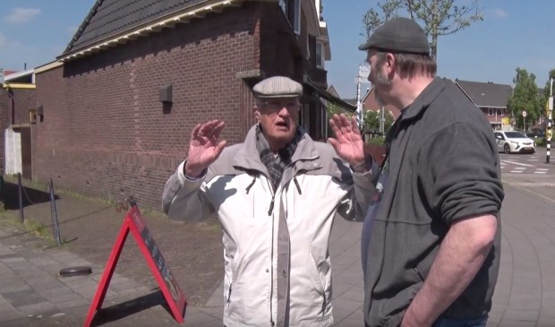 Ton vertelde veel mooie verhalen aan Erik Bevaart. Cineast Wim Meijer filmde de reis door Pijnacker, Oude Leede en Delfgauw.