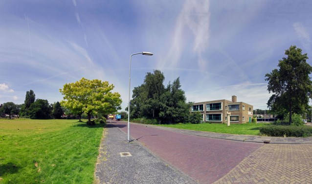 Er komen op de Rijnlandlaan minder woningen dan eerst de bedoeling was, maar meer dan omwonenden willen (foto: Hans Willink).