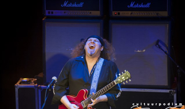 Julian Sas is verkozen tot de favoriete bluesartiest uit de Benelux in 2017. Foto: Ard van den Heuvel