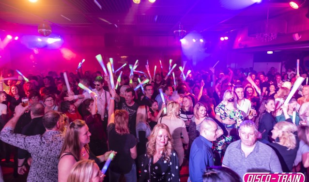 Like de Postiljon Facebook pagina én tag jouw vriend(in) die met je meegaat. Dinsdag wordt de winnaar bekend gemaakt. Foto: pr