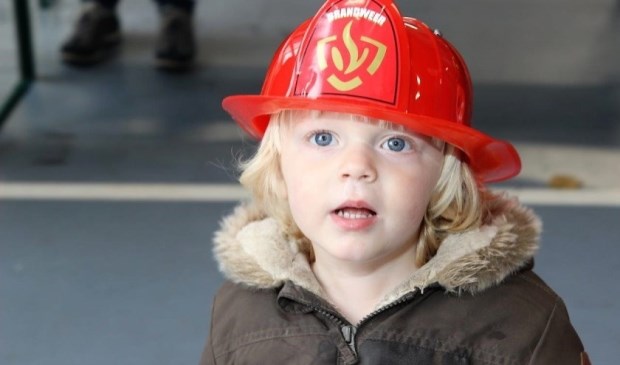 Wil je ook zo'n mooie brandweerhelm op? Kom dan naar de opendag op 24 oktober (Foto: AP de Heus)