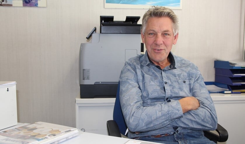 Theo van der Helm is 66 maar bruist nog van de energie. Hij vindt het werk nog leuk maar als er 'morgen iemand komt' om de zaak te kopen, dan is dat prima.