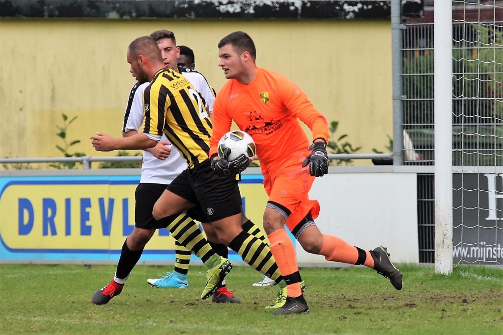 Keeper Marc de Jong (Wilhelmus) viel al vlot geblesseerd uit (archieffoto: AW).