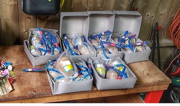 In de schuur werd nog meer illegaal vuurwerk aangetroffen (foto: politie Leischenveen-Ypenburg).
