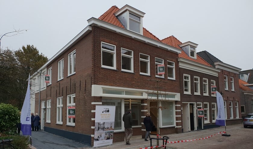 Er was zaterdag grote belangstelling voor de open dag in de twee panden aan de Venestraat waarin vier luxe appartementen zijn gerealiseerd (foto: pr).