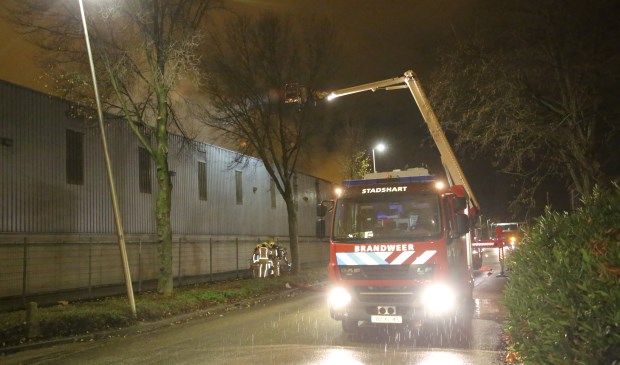 Door de brand was er flinke rookontwikkeling. Foto: Spa-Media