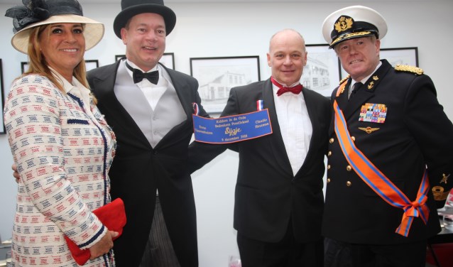 Willem en Maxima kwamen als ‘goede buren’ Sijgje Den Haag openen. De eigenaren Claudio en Erwin werden koninklijk onderscheiden.