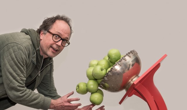 Terra Exposeert: de creatieve geest van kunstenaar Raimond Evers laat 'overbodige en overbodig geraakte' dingen transformeren. Foto: Annelize van der Helm