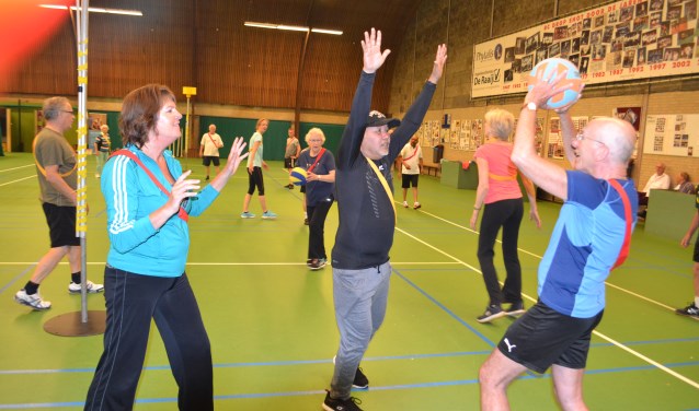 Tonny Sutikno sport bij Hart voor Sport. (foto/tekst: Inge Koot).