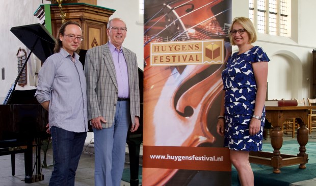 Louis Cosman met Hans de Raad en Annet Weijermars. (Foto: Huygens Festival)