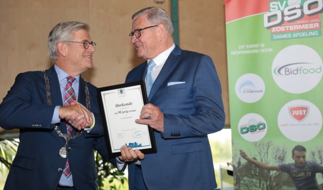 Burgemeester Charlie Aptroot en DSO voorzitter Ruud Meere. Foto: Jan van Es