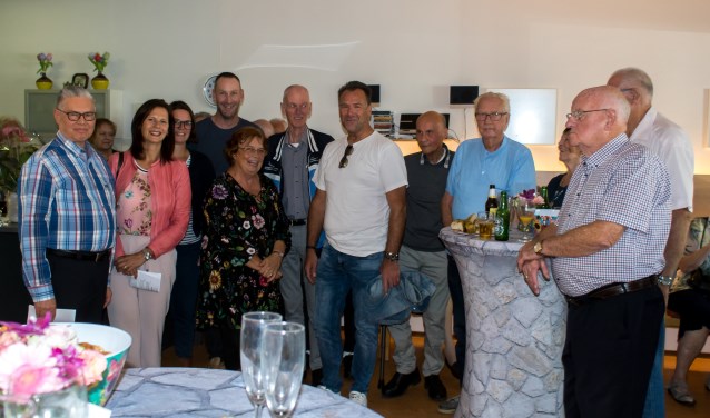 Dat de bewonerscommissie 'Juna' al 25 jaar bestaat is zeker te danken aan de actieve bestuursleden. Foto: Ineke Flaton