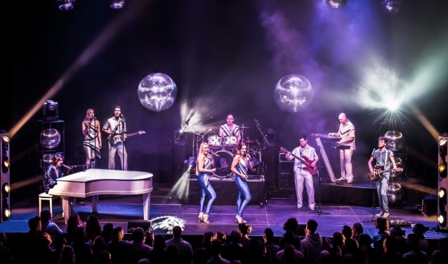 ABBA Fever XL staat op 30 maart in de Boerderij. Foto: Hans Schoo