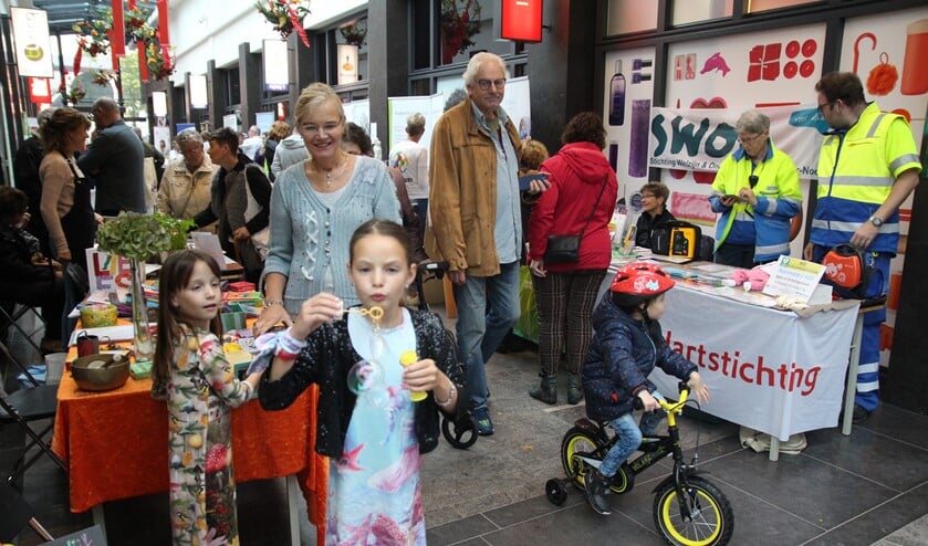 Wilma van TARA Kinderyoga maakt kinderen blij.